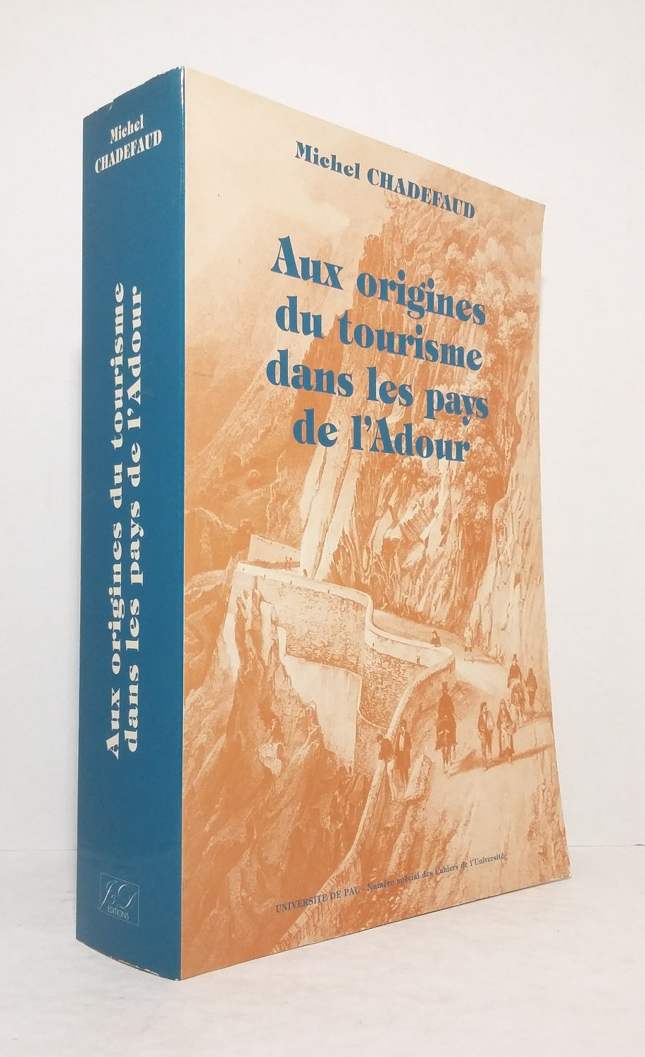 The origins of tourism in the Adour region.