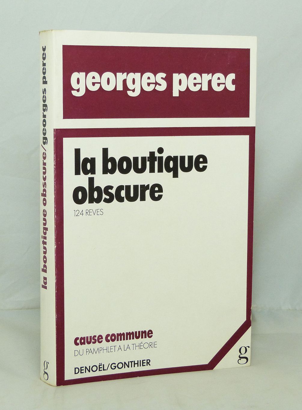 La boutique obscure.