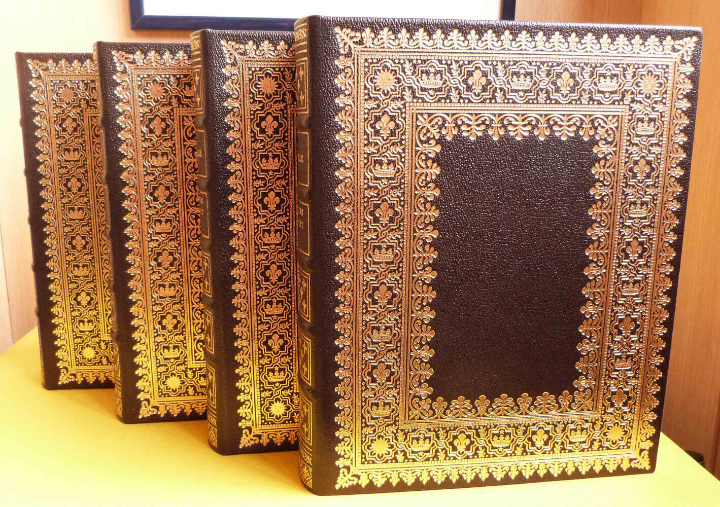 Complete Theater. Published from the texts of the original editions, revised and preceded by an unpublished study by Jacques Scherer