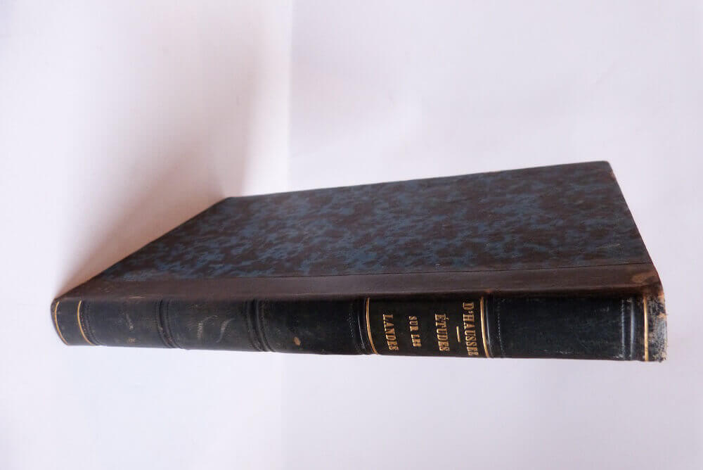 Administrative Studies on the Landes,