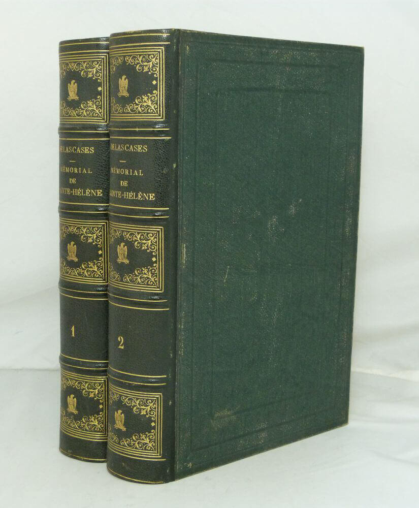 Mémorial de Sainte Hélène suivi de Napoléon dans l'exil par M.M. O'Méara et Antomarchi et de l'historique de la translation des restes mortels de l'Empereur Napoléon aux Invalides