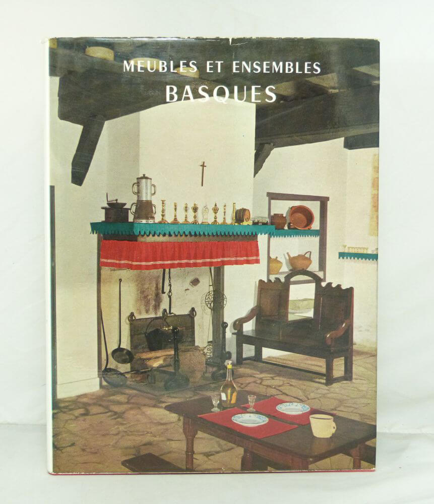 Meubles et ensembles basques