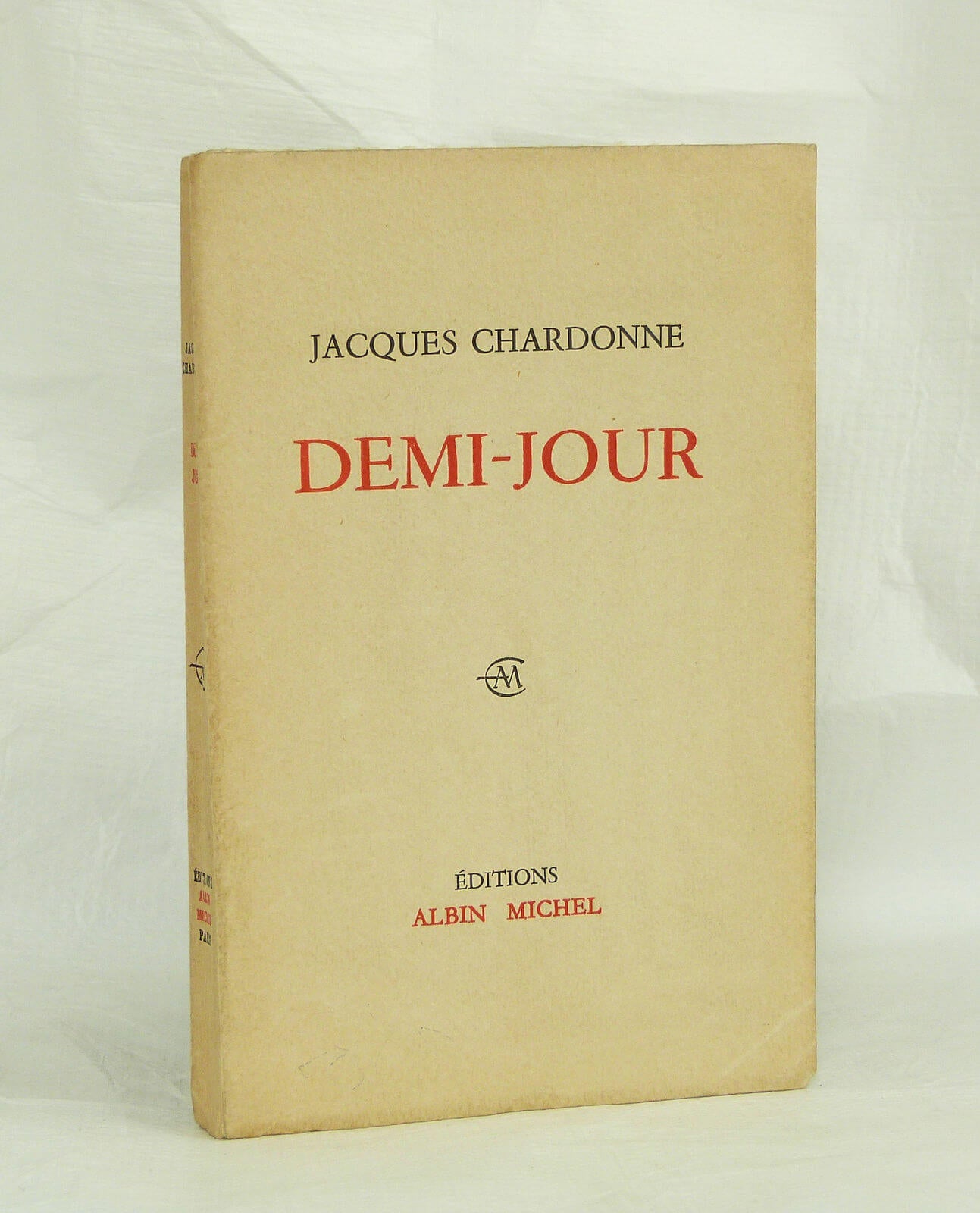 Demi-jour.