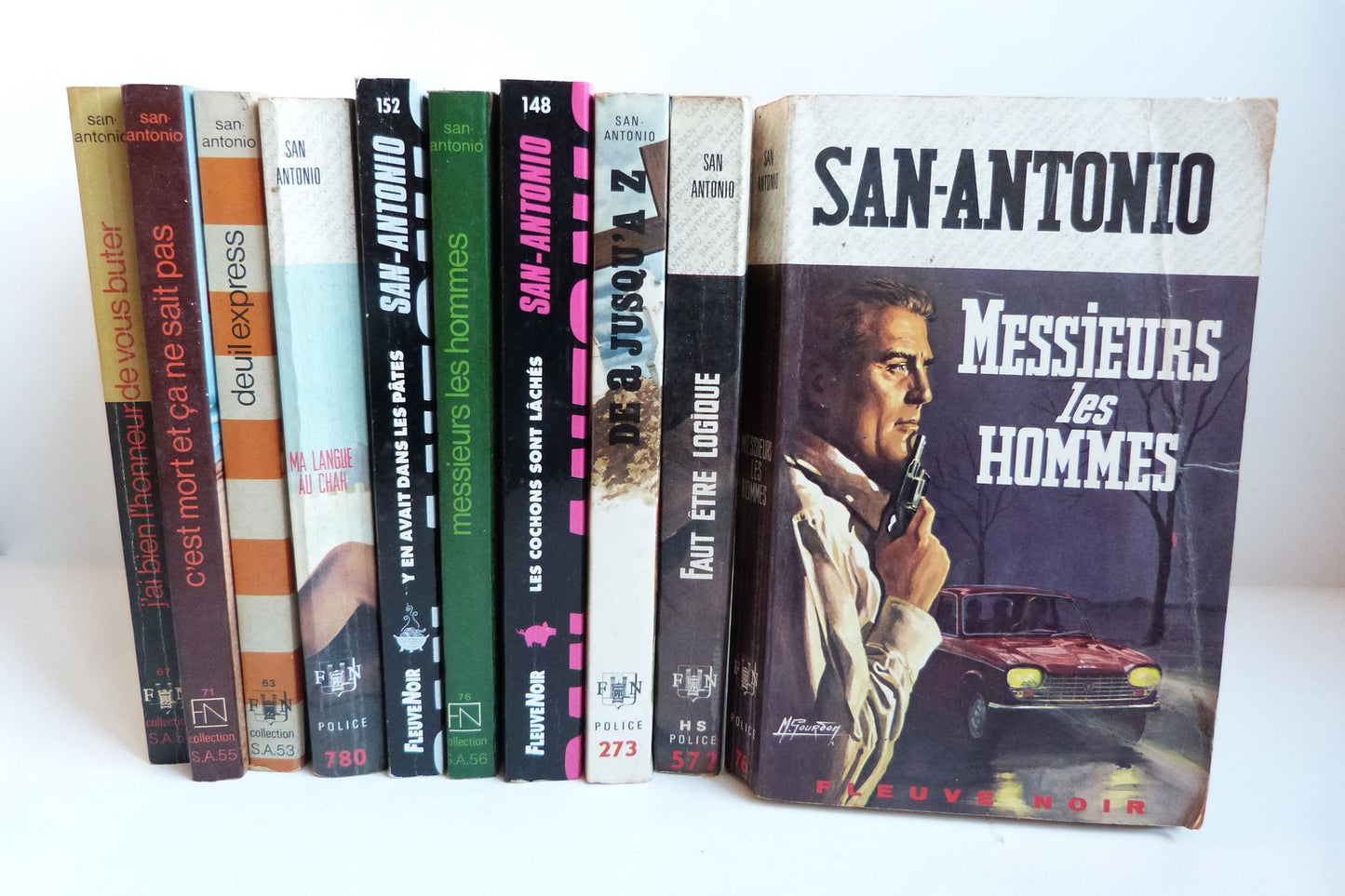 Lot de 9 livres: San Antonio