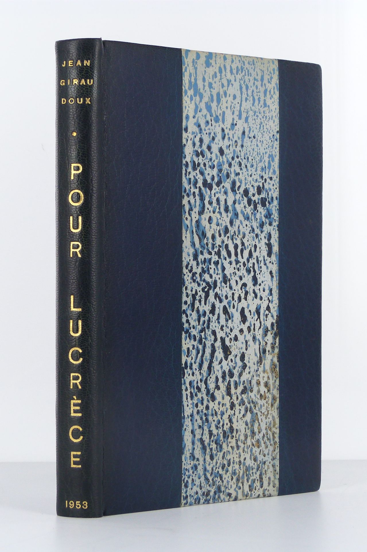 Pour Lucrèce.
