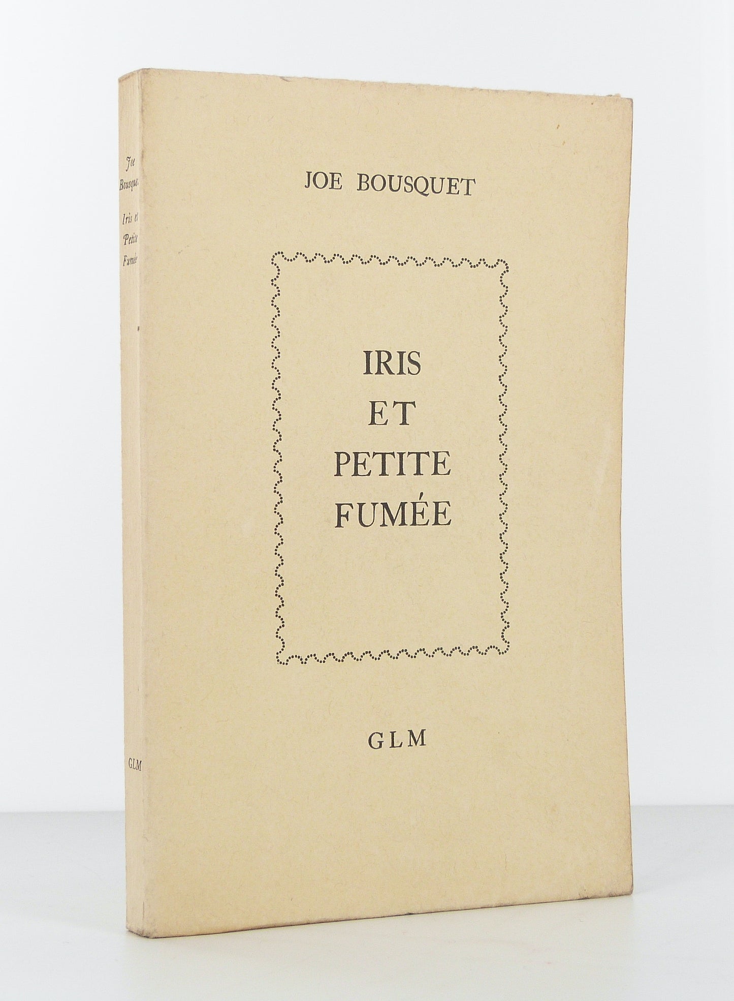 Iris et petite fumée