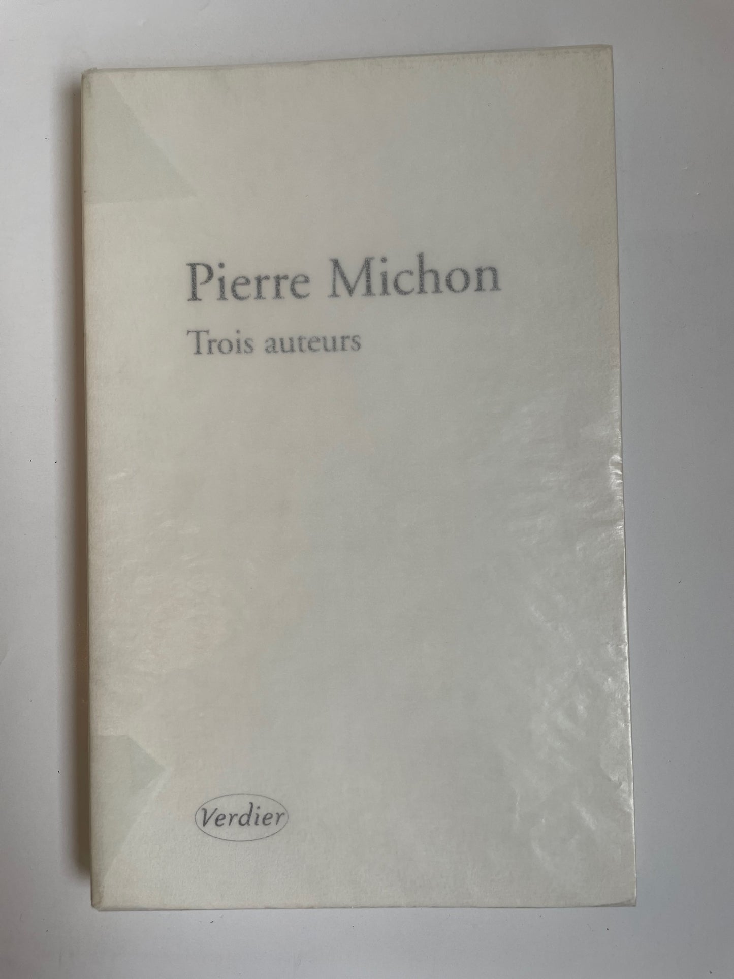 Trois auteurs