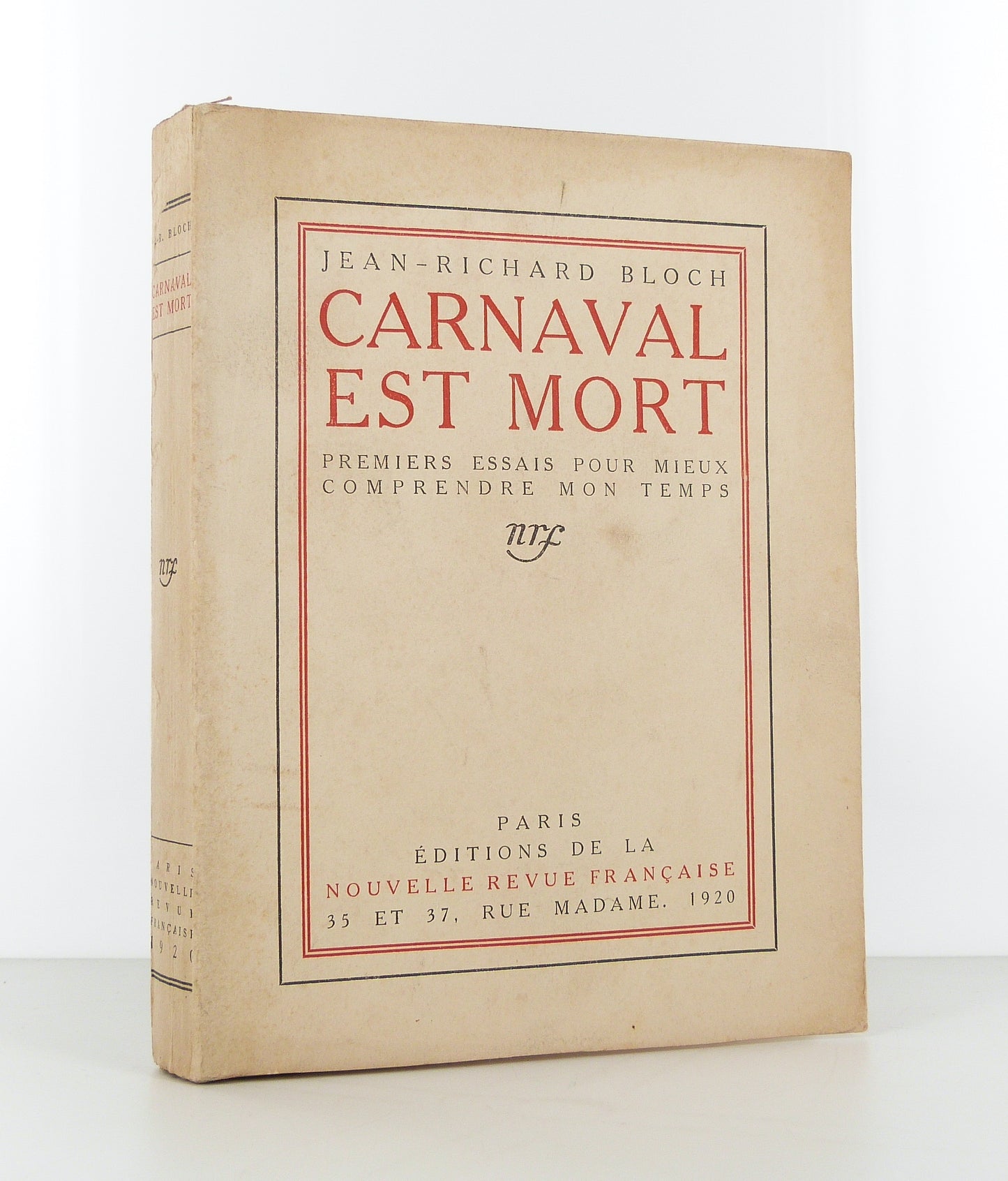 Carnaval est mort. Premiers essais pour mieux comprendre mon temps.