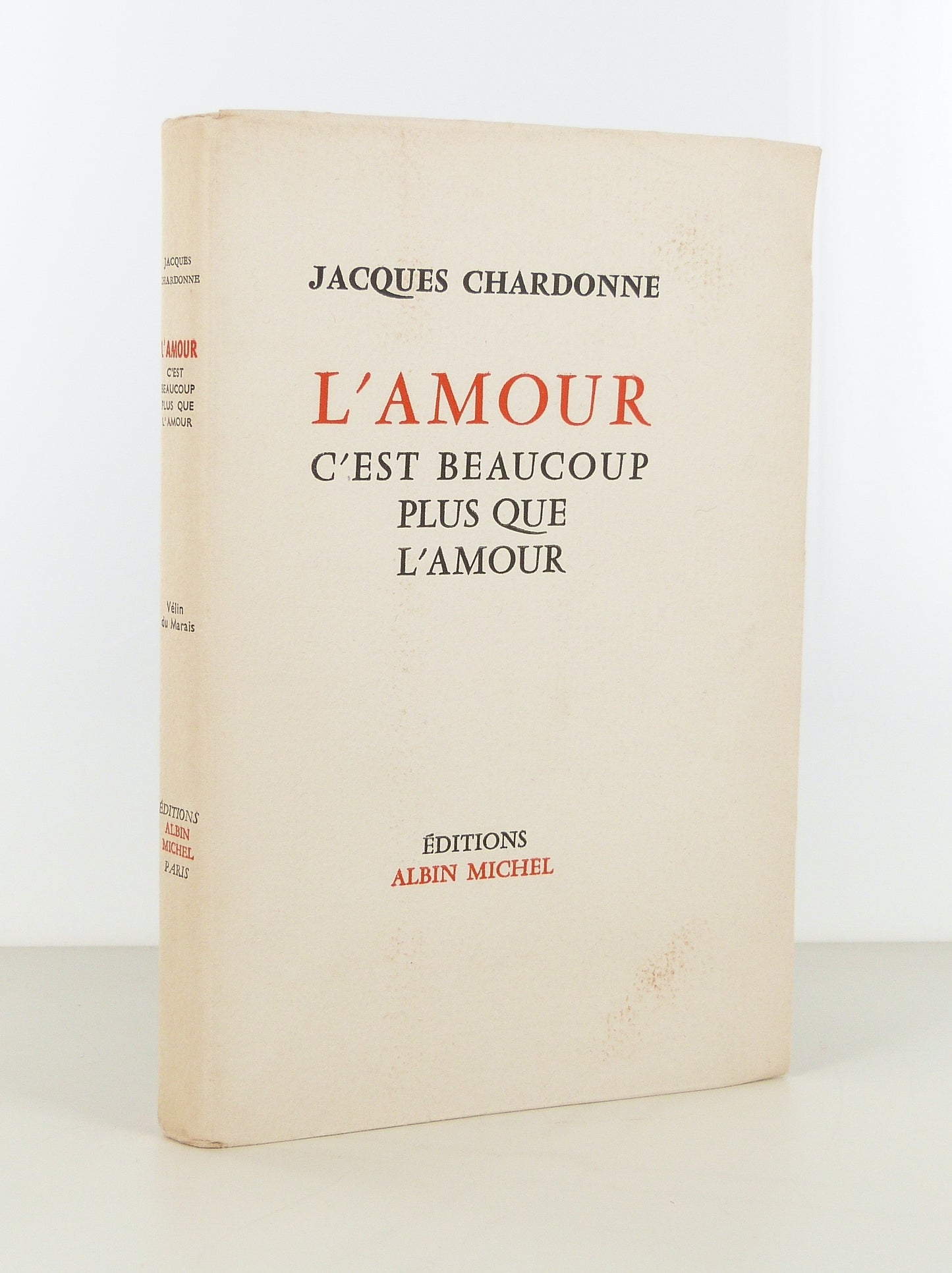 L'amour c'est beaucoup plus que l'amour.