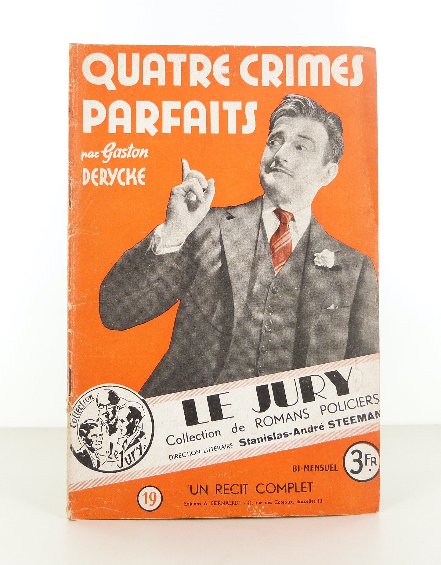 Quatre crimes parfaits. Un récit complet.