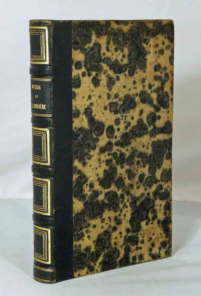 Pensées de Bl. Pascal. Caractères de La Bruyère.