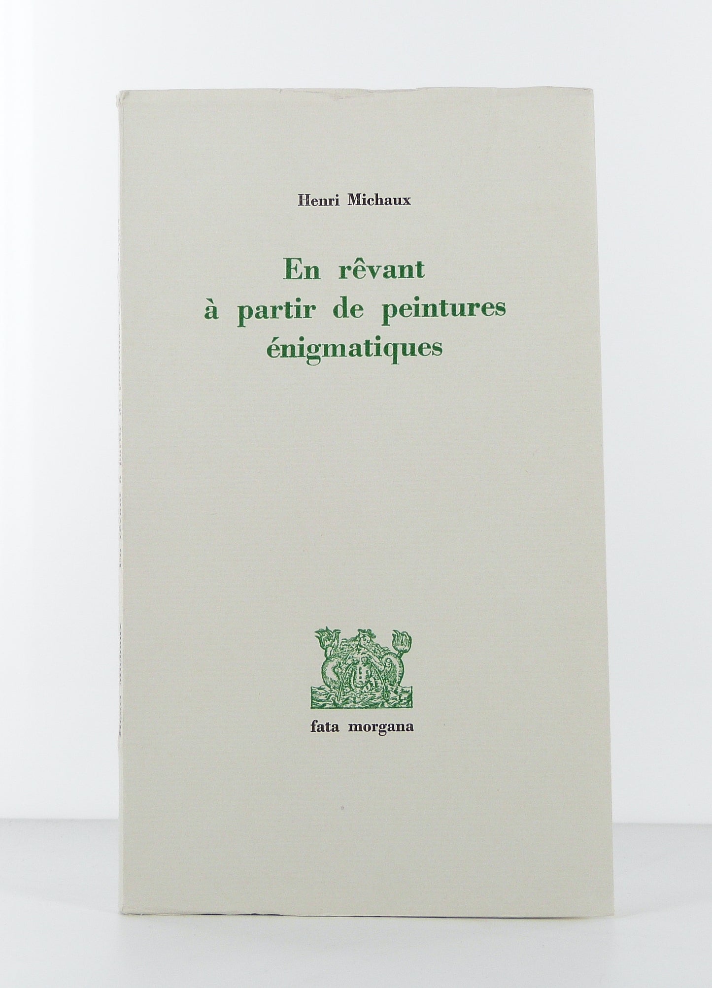 En rêvant à partir de peintures énigmatiques