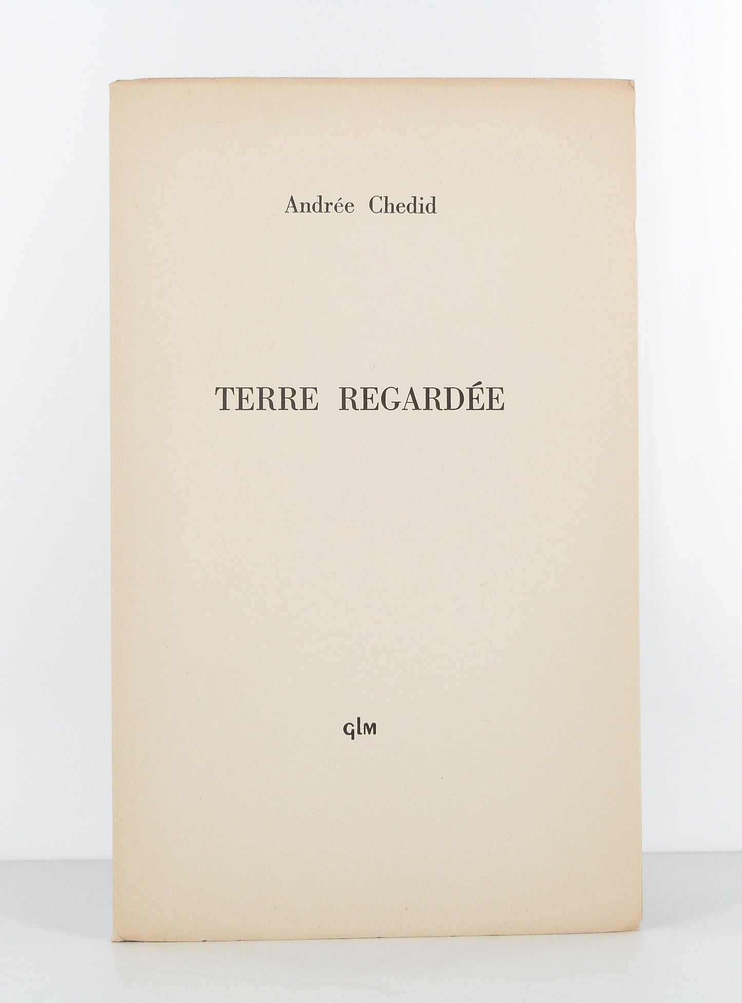 Terre regardée