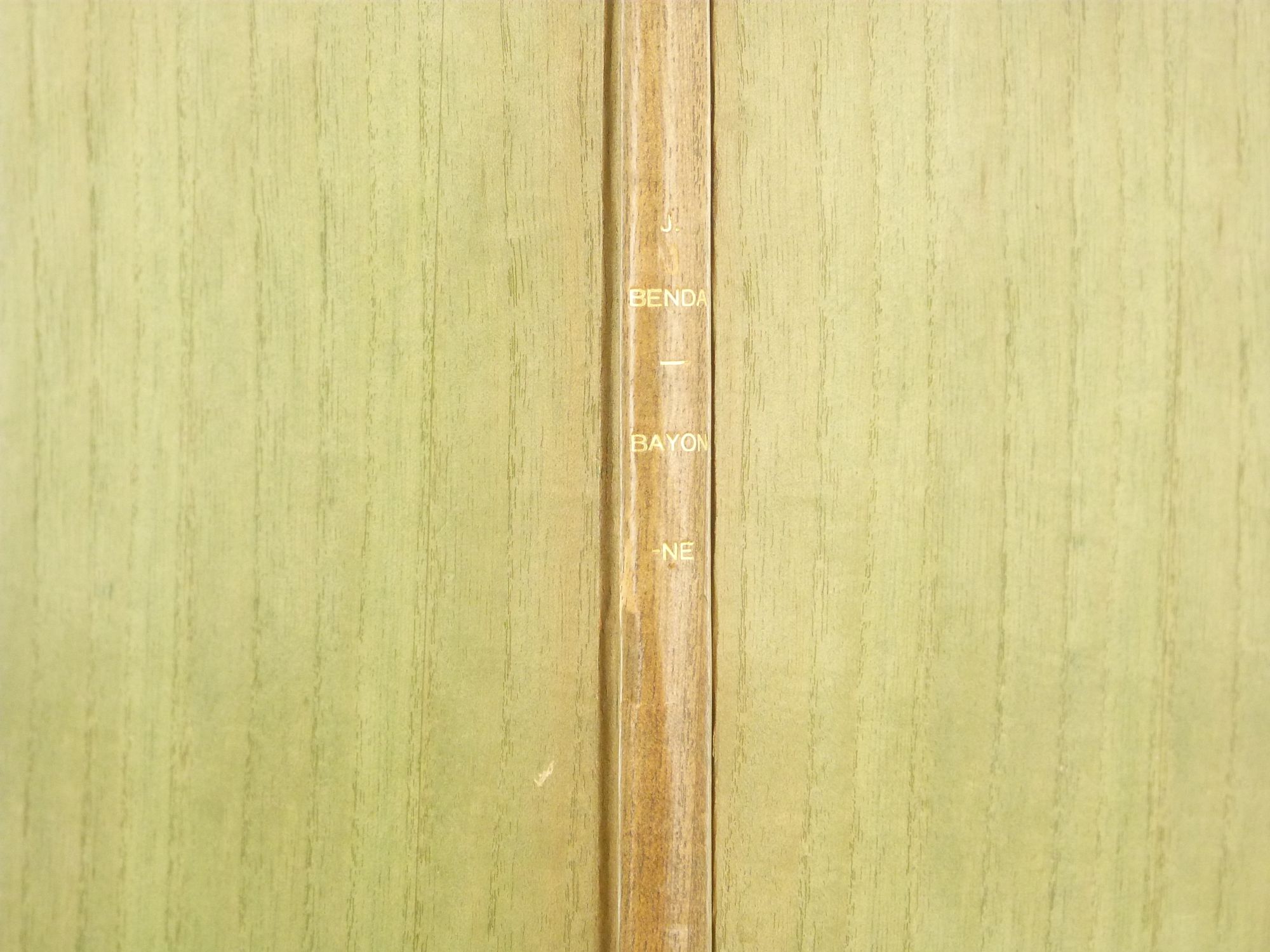 Détail du dos de la reliure