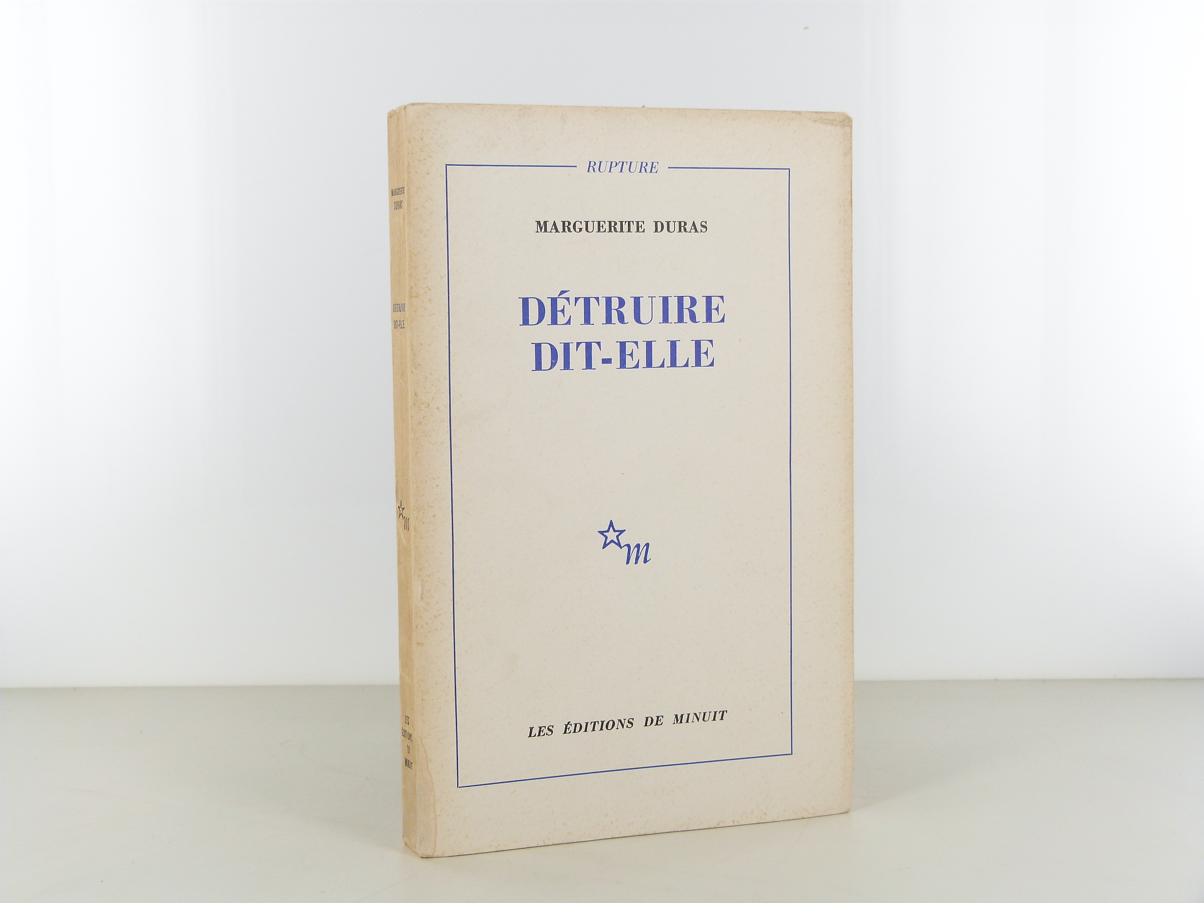 Détruire dit-elle