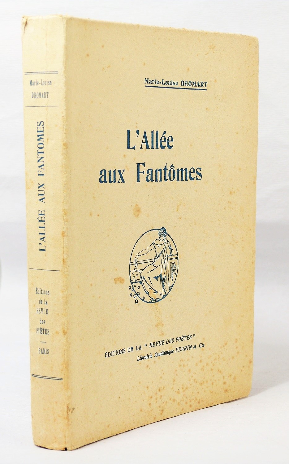 L' Allée aux Fantômes