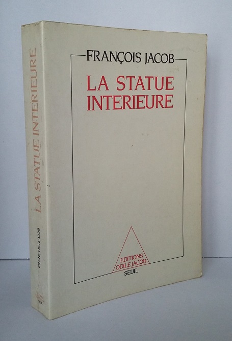 la statue intérieure