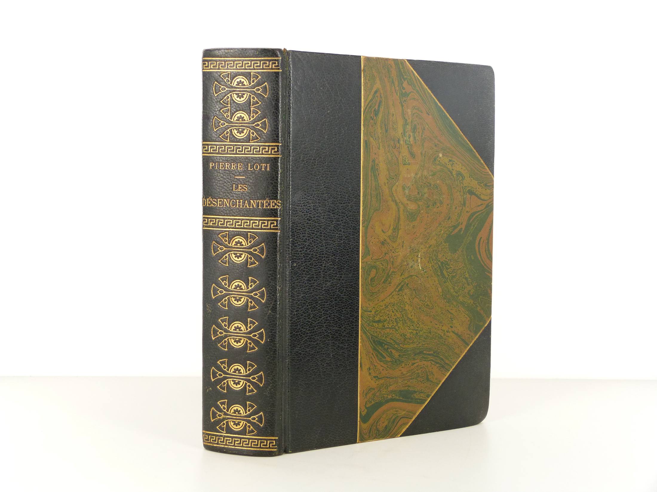Reliure de l'édition originale de Les Désenchantées de Pierre Loti 