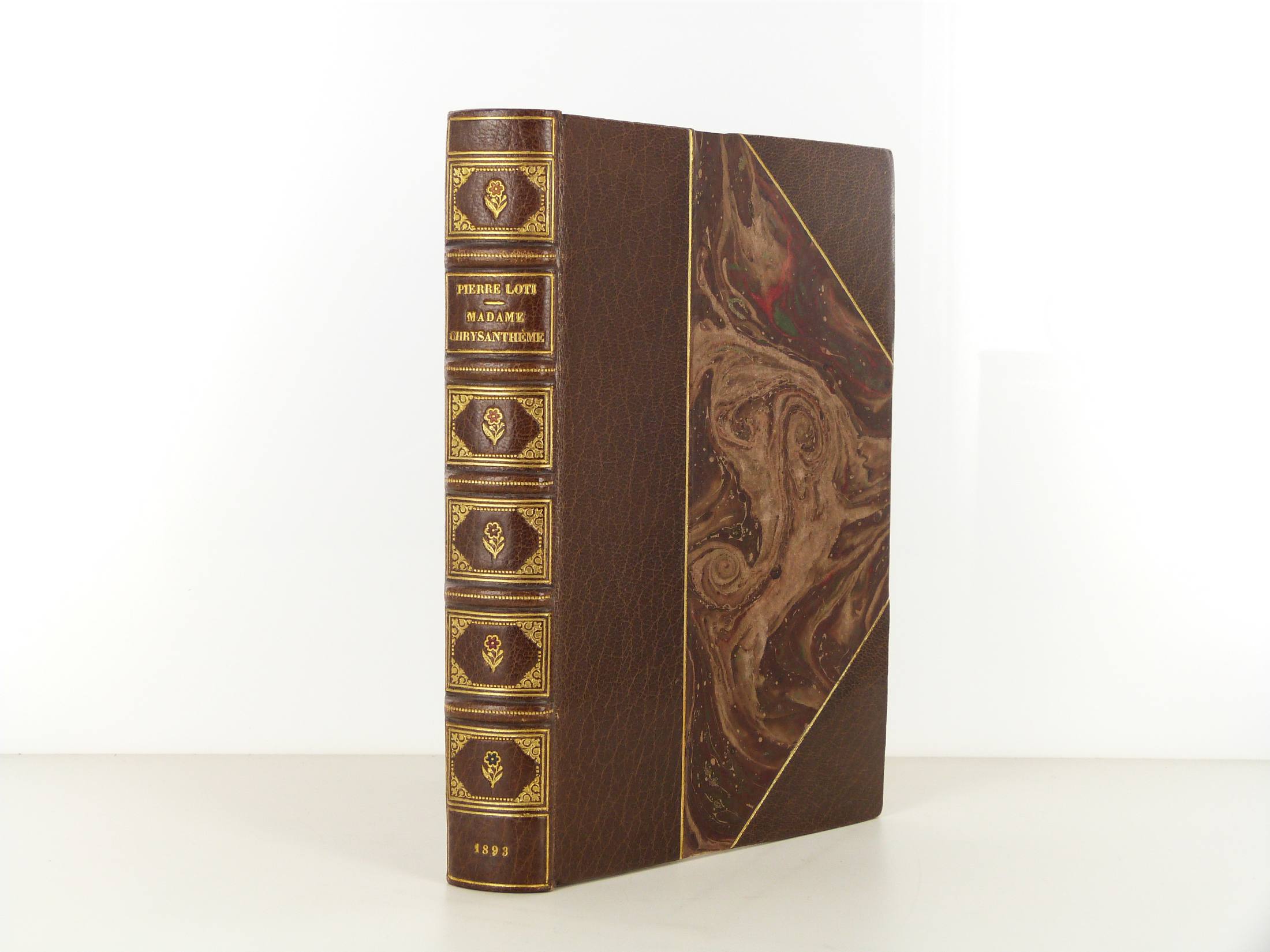 Reliure de la seconde édition de Madame Chrysanthème de Pierre Loti