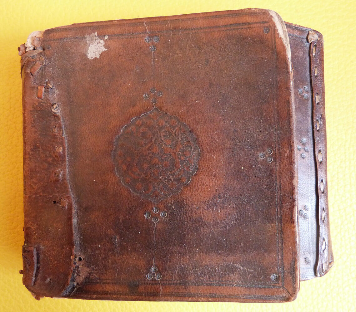 Ancien Coran manuscrit