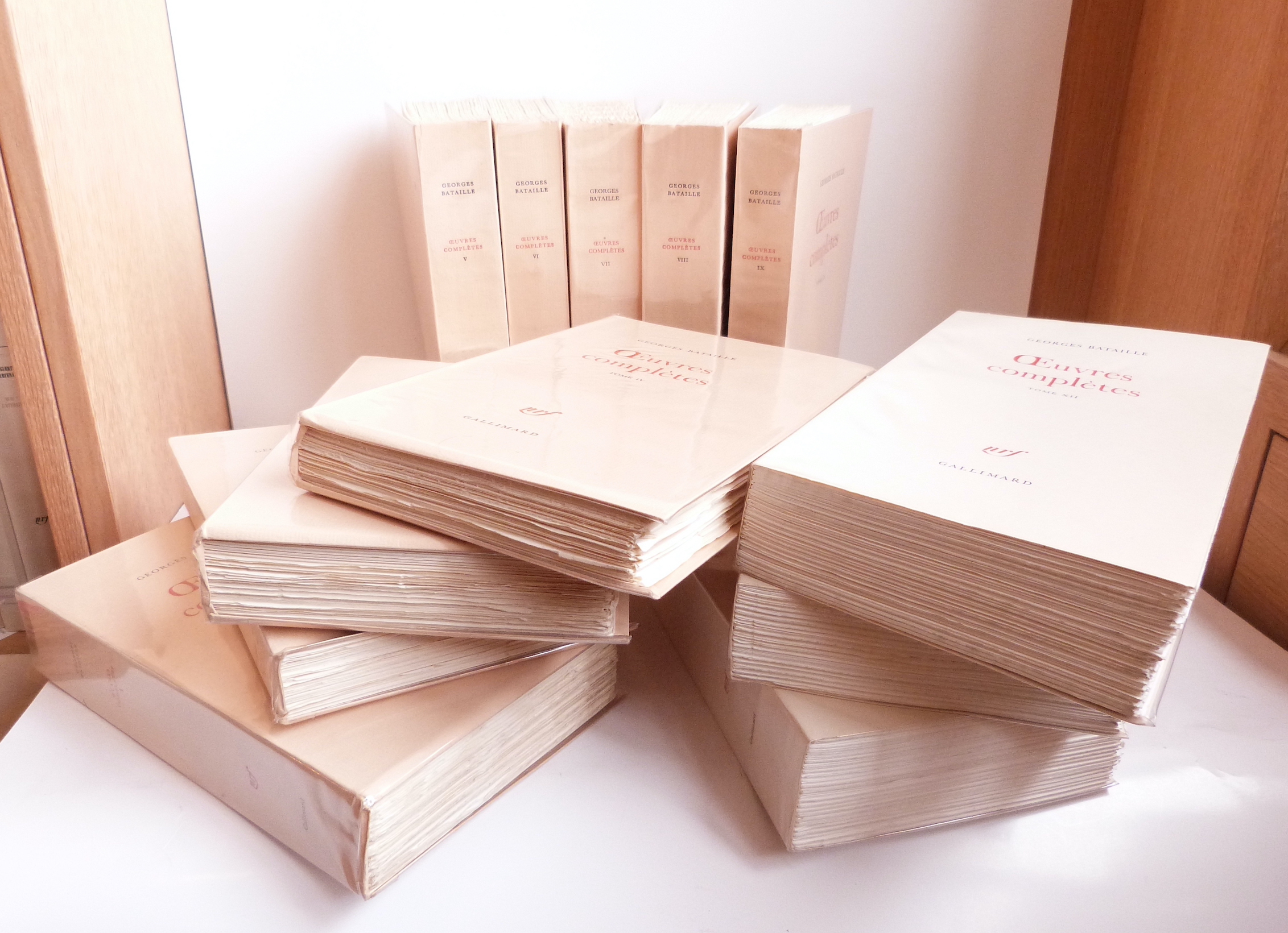 Ensemble complet des 12 tomes des œuvres complètes de Georges Bataille