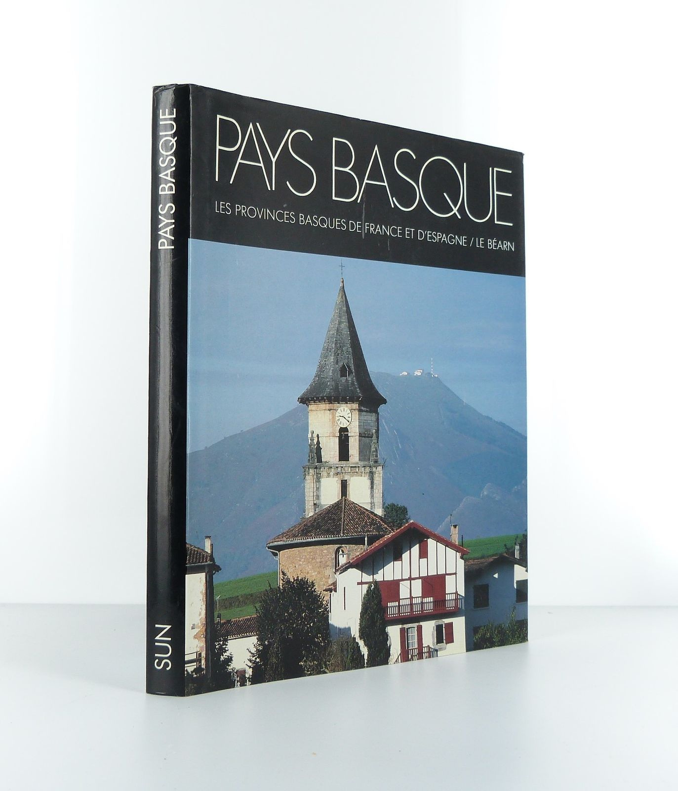 Pays Basque  Les provinces basques de France et d'Espagne Le Béarn