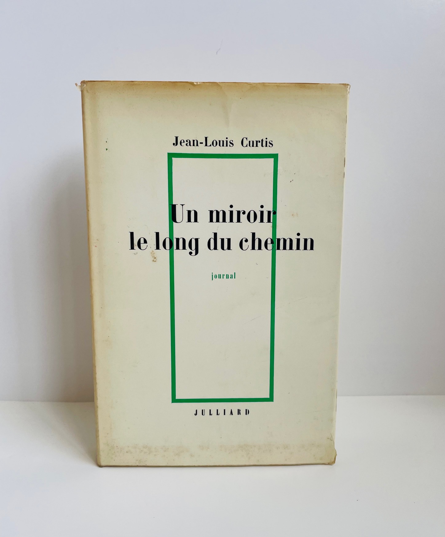 Un miroir le long du chemin